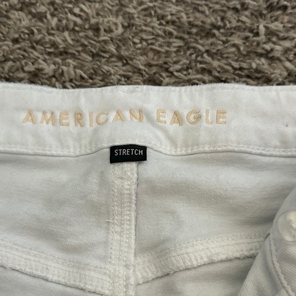 American Eagle Outfitters Women's Crisp White Jean Shorts - Picture 4 of 6